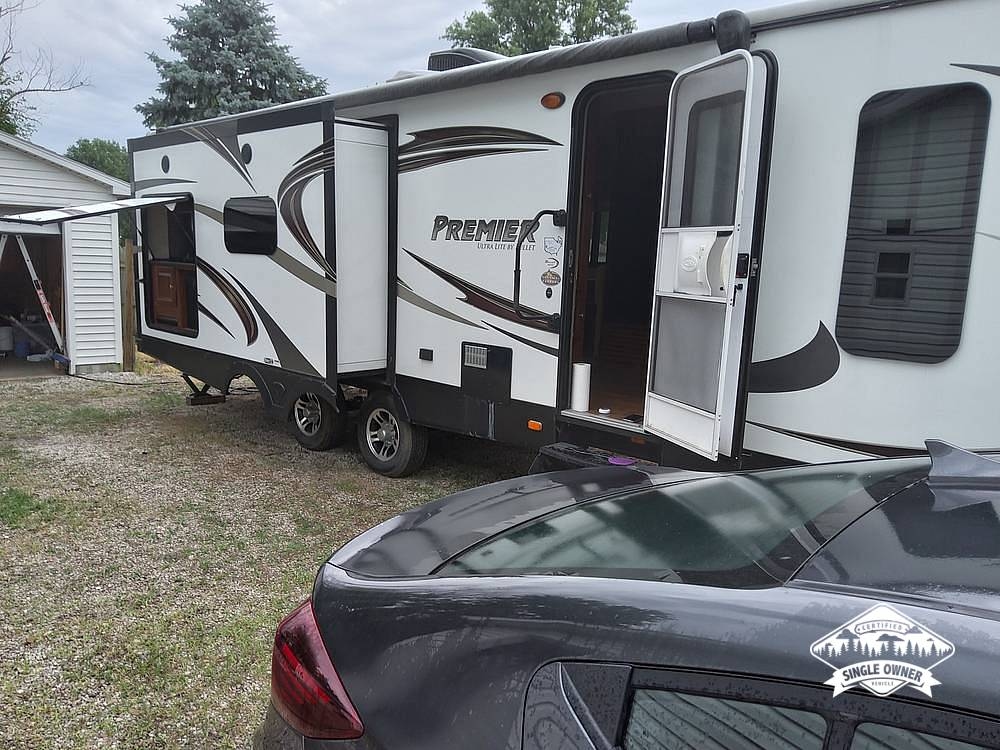 Premier Bullet Ultra Light 30RIPR RV for sale in Thomasboro, IL for