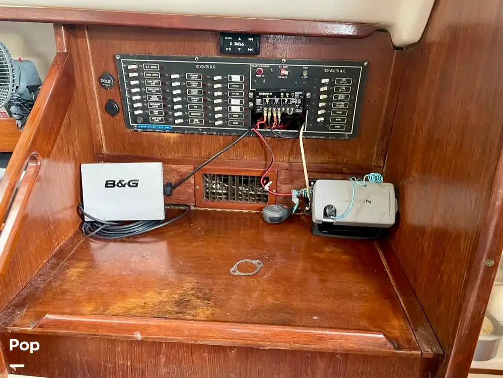 Hunter 35 Legend Boat for sale in Indiantown, FL for 15,000 328938