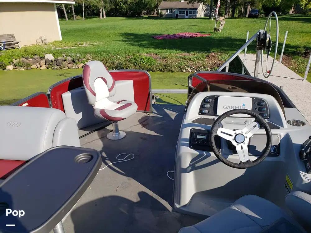 Manitou Aurora LE 20 Boat for sale in Montello, WI for 25,000 351605