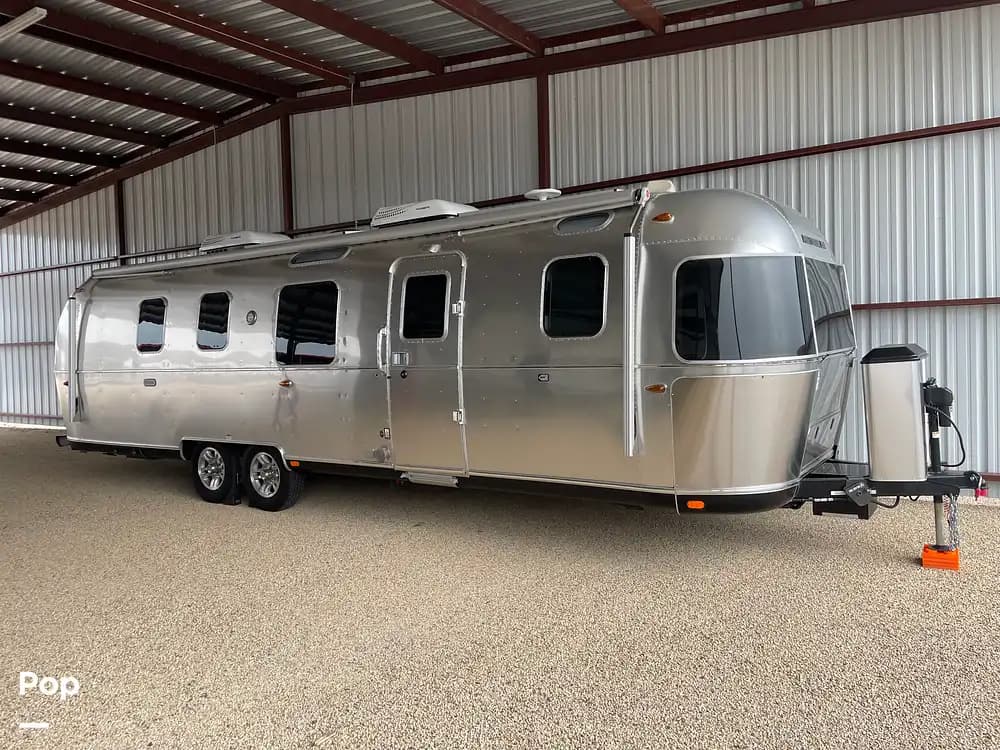 Classic 33FB RV for sale in Mansfield, TX for 145,000 351653 Pop Sells