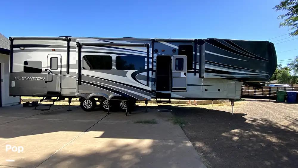 Elevation 37LV Las Vegas RV for sale in Mesa, AZ for 60,000 353235