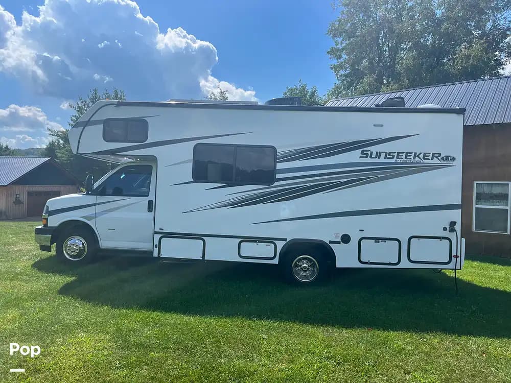 Sunseeker 2350LE RV for sale in Conewango Valley, NY for 94,500