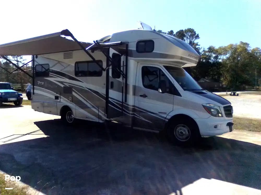 2017 mercedes benz winnebago view 24g