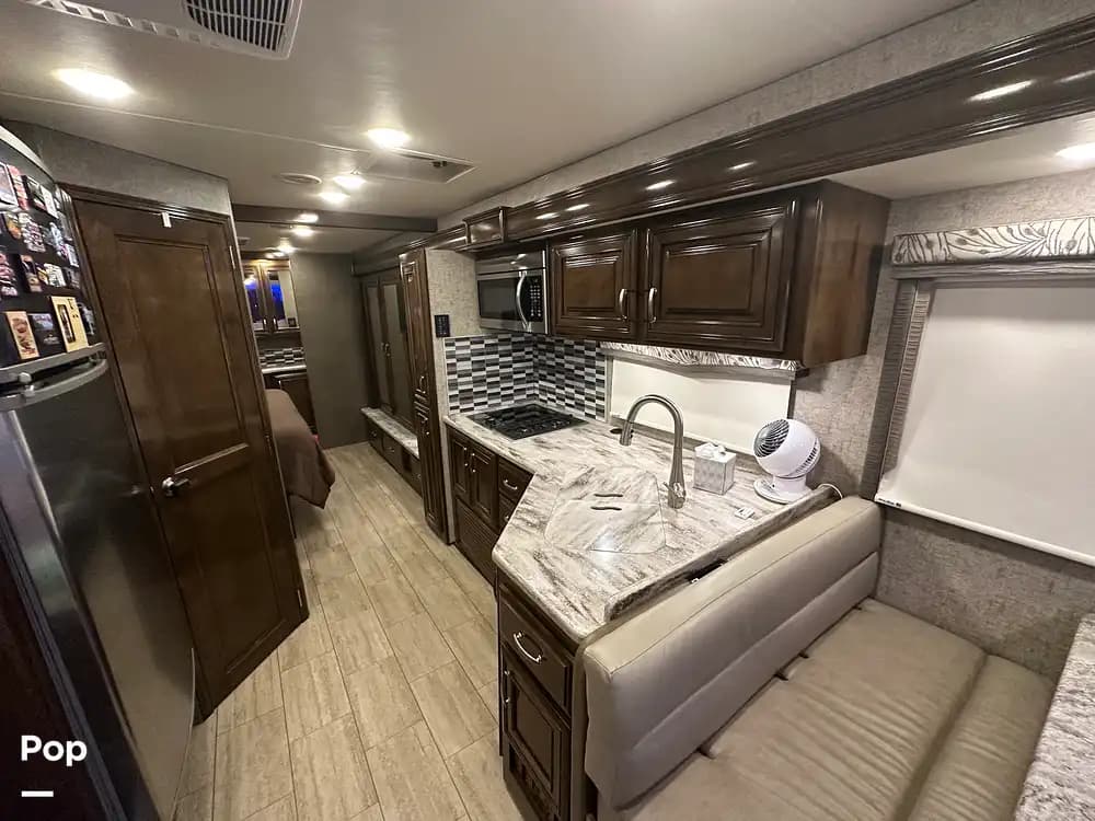 Magnitude BH35 RV for sale in Parrish, FL for 177,500 321388 Pop Sells